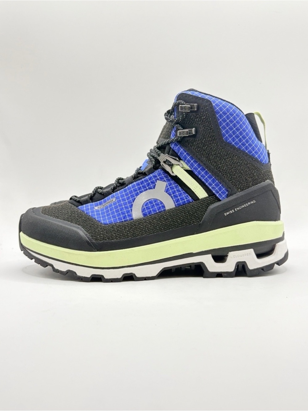 NWOT On Cloudalpine Waterproof hiking boot Cobalt/Lime light sz 9